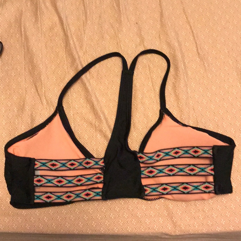 Bikini! - Picture 3 of 4
